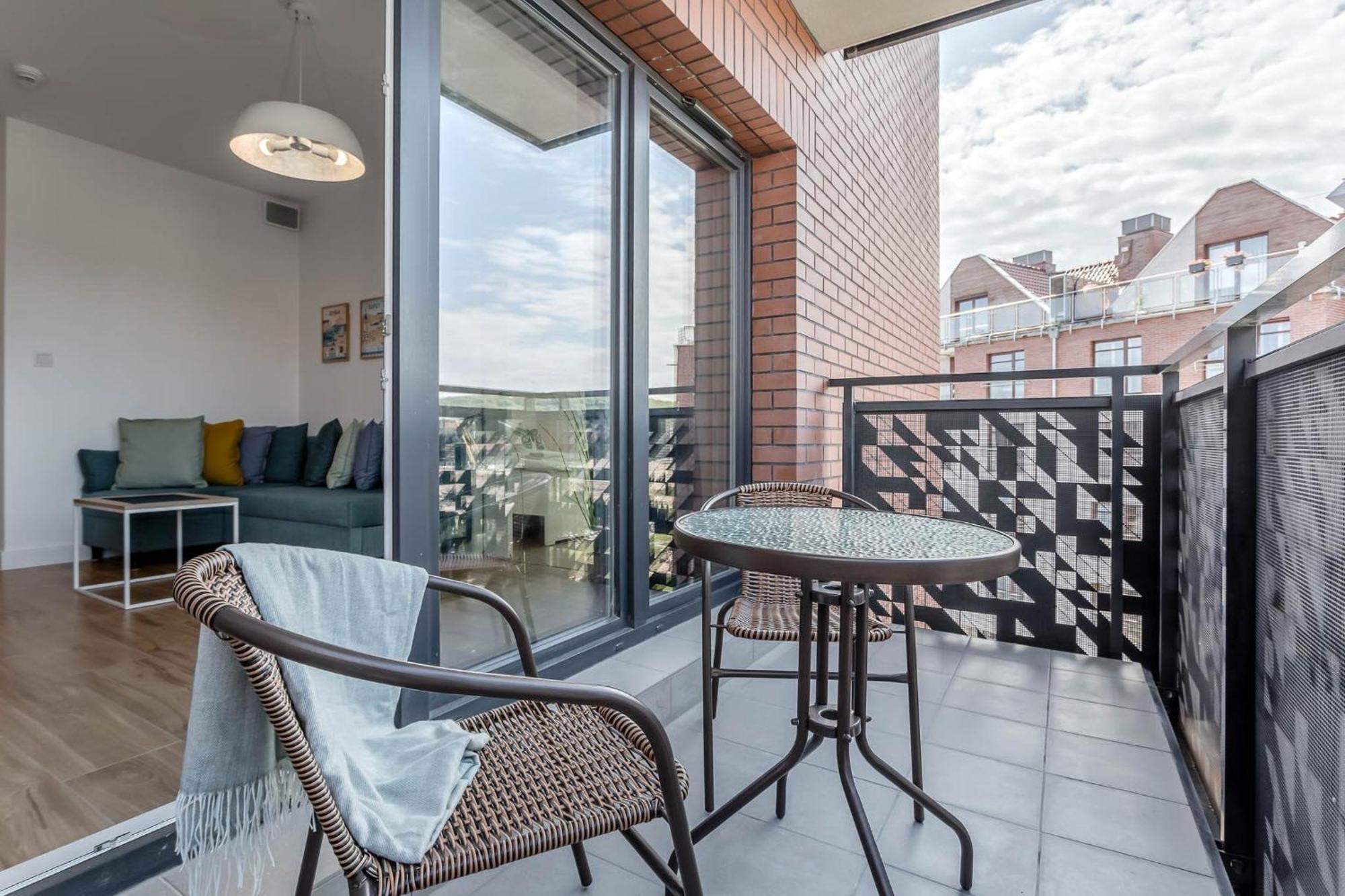 Dwie Motlawy Luxury Apartments With Stunning View In Gdansk Old Town By Noclegi Renters — Photos 1